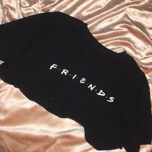 friends cropped tee